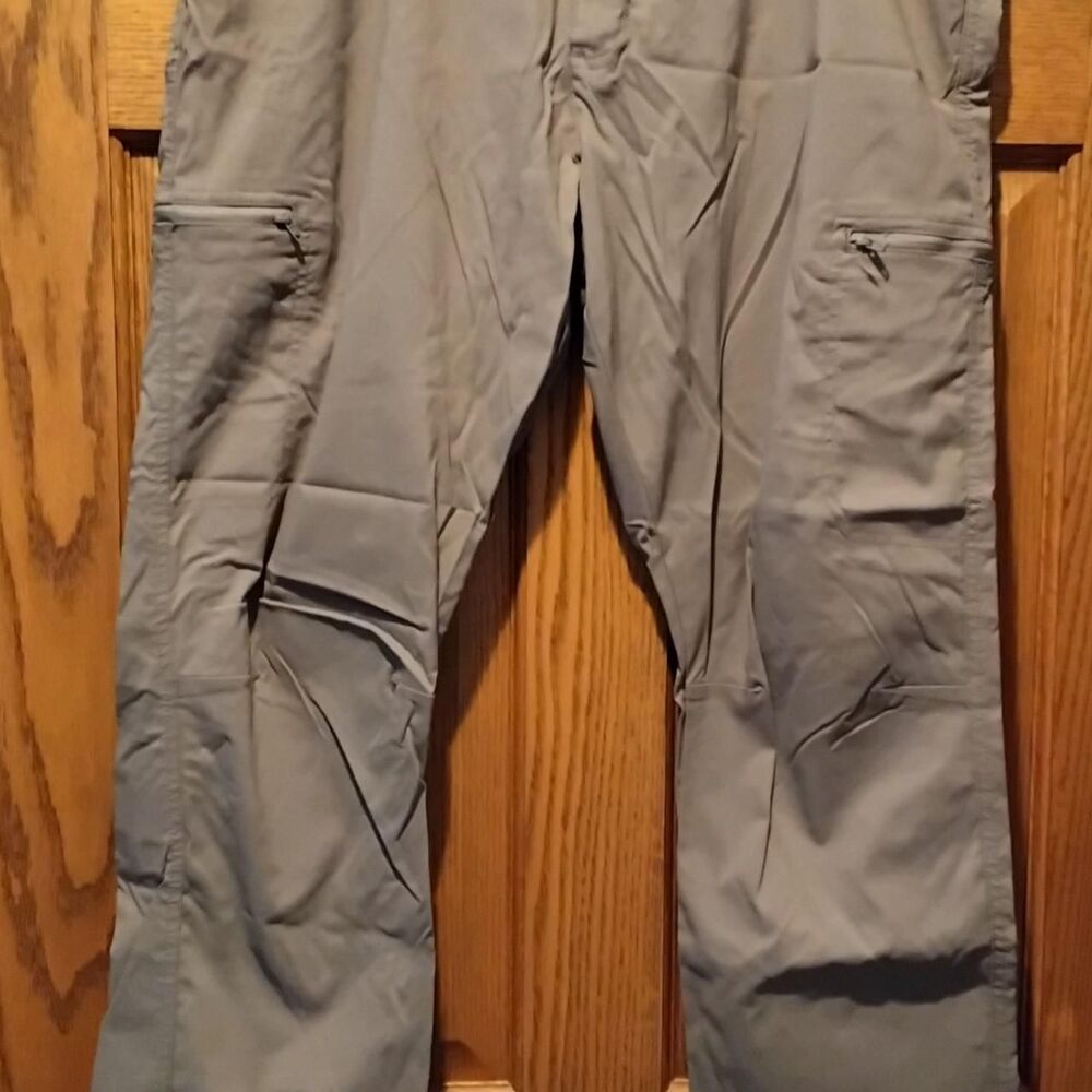 Wrangler Men's Grey and Tan Trousers